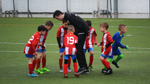 How to Play Sharks and Minnows in Youth Football