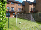 Easy-to-assemble football goal with included instructions